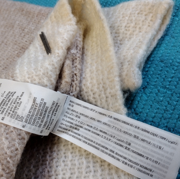 Abercrombie & Fitch Pullover Sweater Tan Cream Size S - Picture 9 of 9